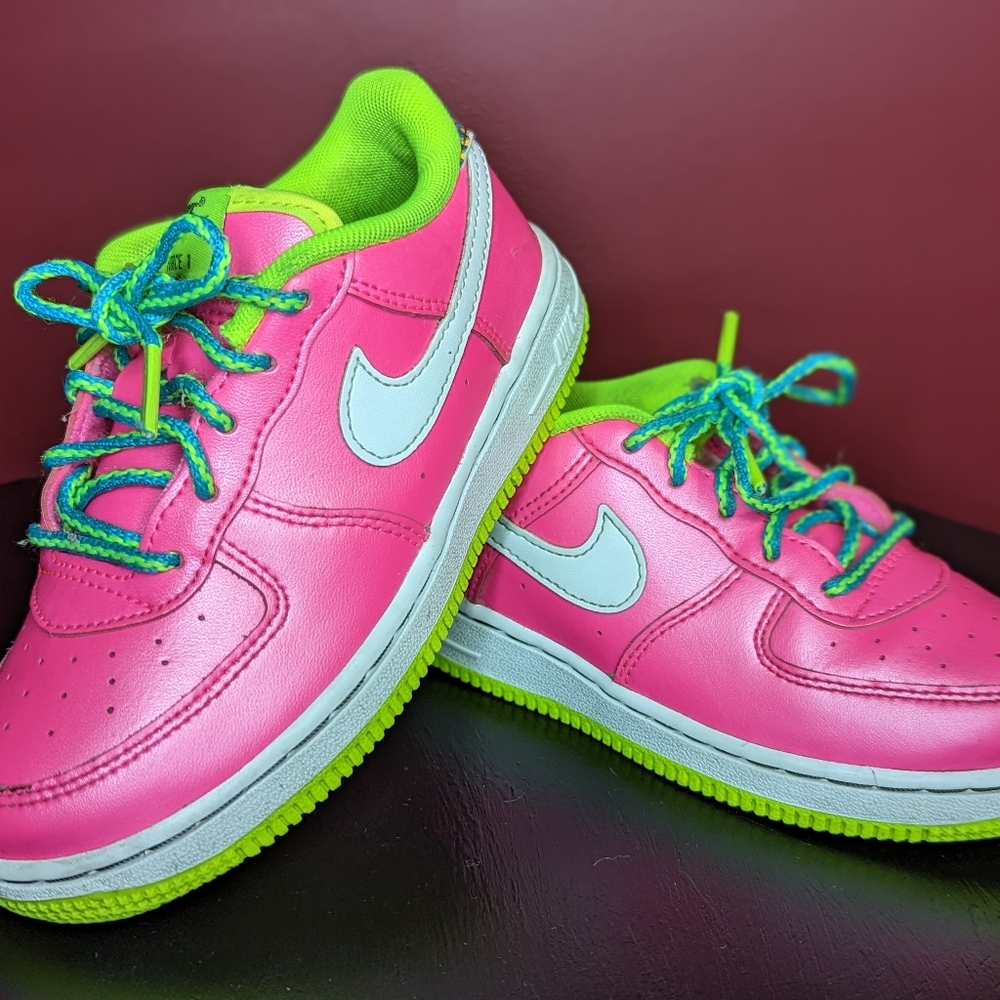 Nike Air Force 1 Pink Blast White Volt Kids Size 10C CW5793-600 AF1
